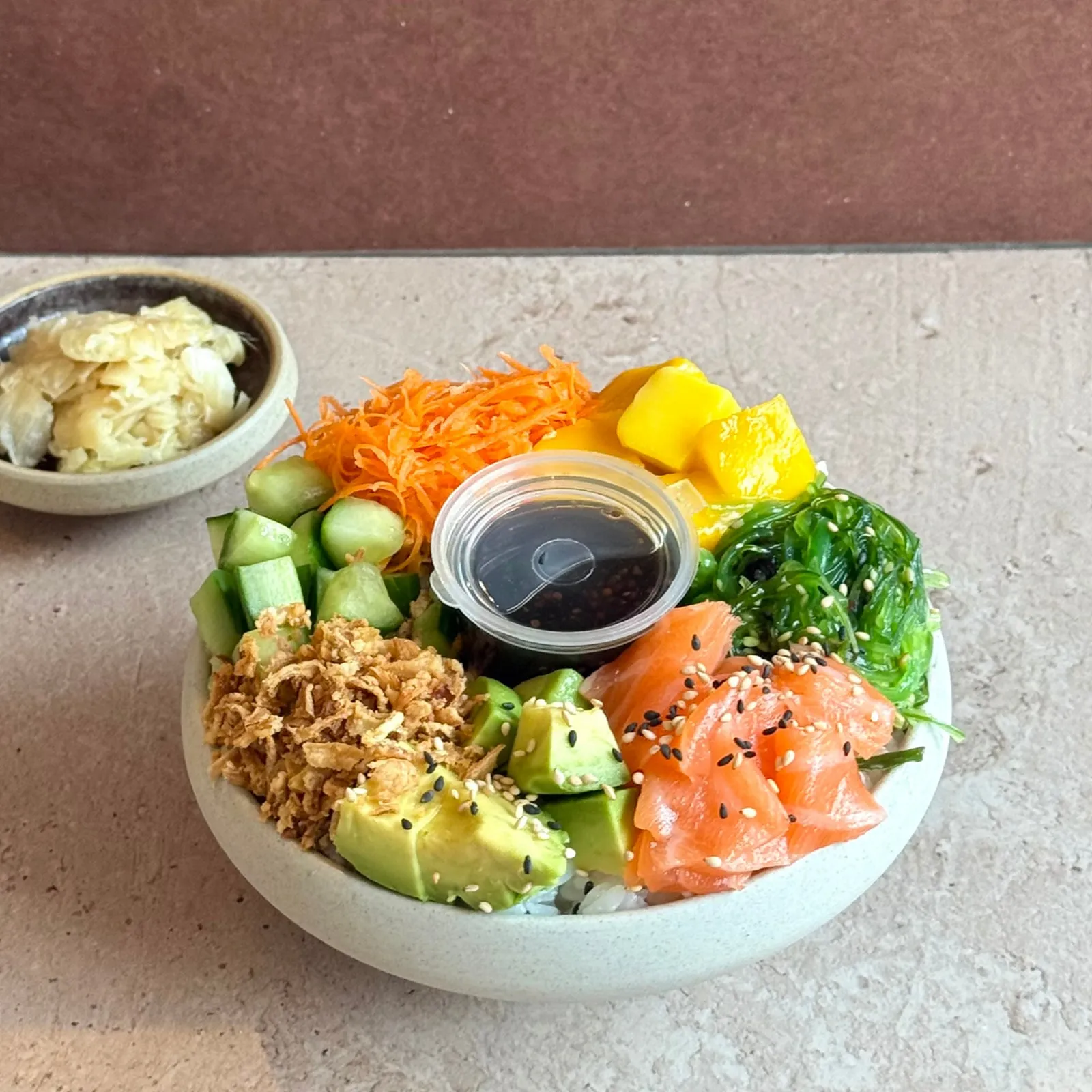 Poke bowl wasabi